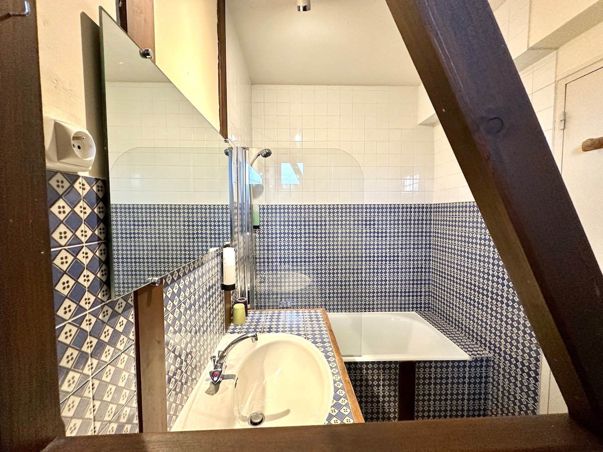 28e875e4-fec8-4f97-8649-dfd120595b6a