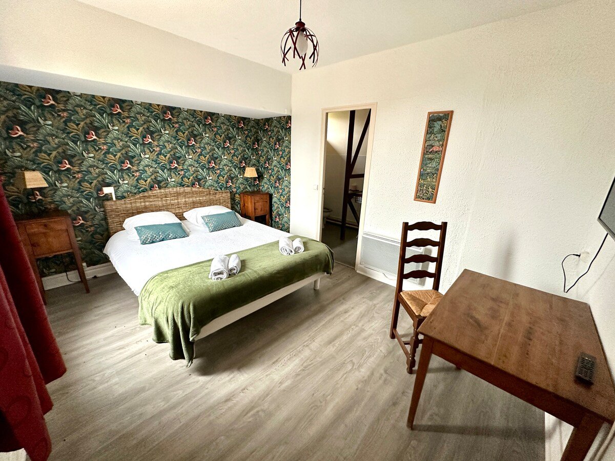 a4ee5687-1c09-4a87-85e0-a4a78ab5c7bf