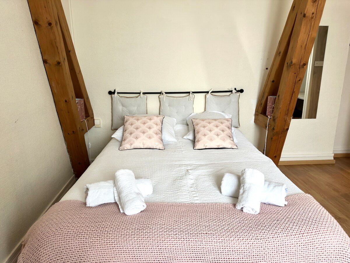 b6202ff0-a8c7-40ba-b343-72da8597fd03